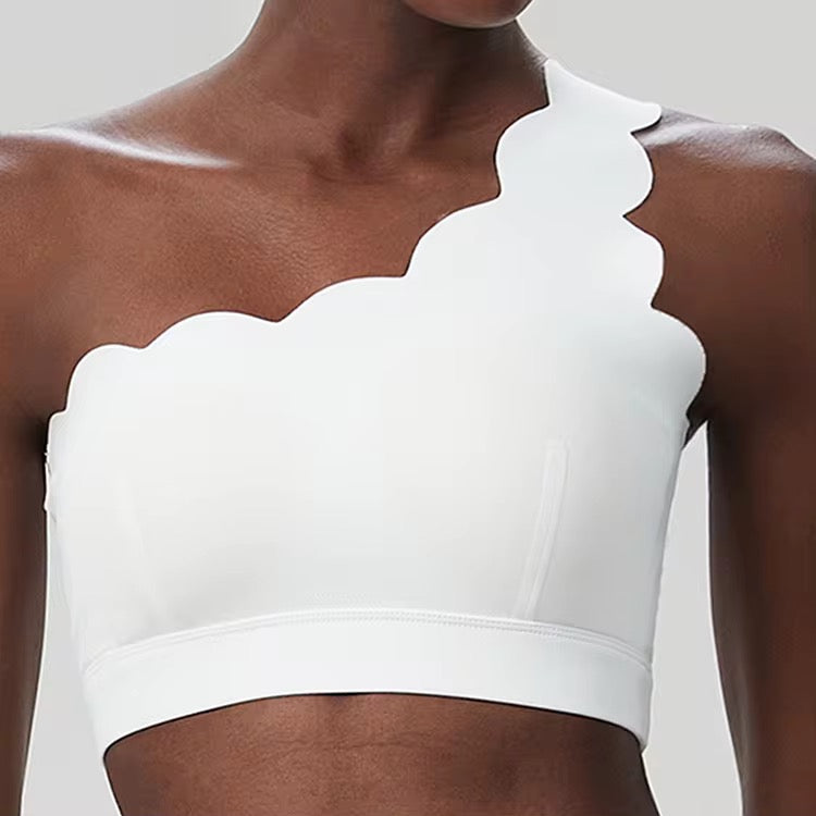 Brassière Flow Asymétrique - Maintien confortable et design élégant